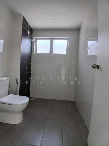 2-storey Terraced House for Sale in Semenyih (Selangor) - Mahathir Abdul Jabar - Bathroom - PropertyGuru.com.my