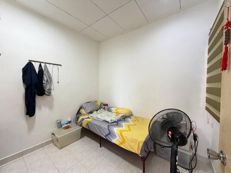 Apartment for Sale at Bayu Puteri 2 - Ong Lih Shyan - Bedroom - PropertyGuru.com.my