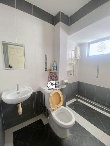 3-storey Terraced House for Sale in Sungai Ara (Penang) - Crystal Choong - Bathroom - PropertyGuru.com.my