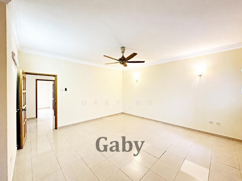 Rumah Teres 2-Tingkat untuk Dijual di Taman Seri Taming (Cheras) - Gaby Ng - Living Room - PropertyGuru.com.my