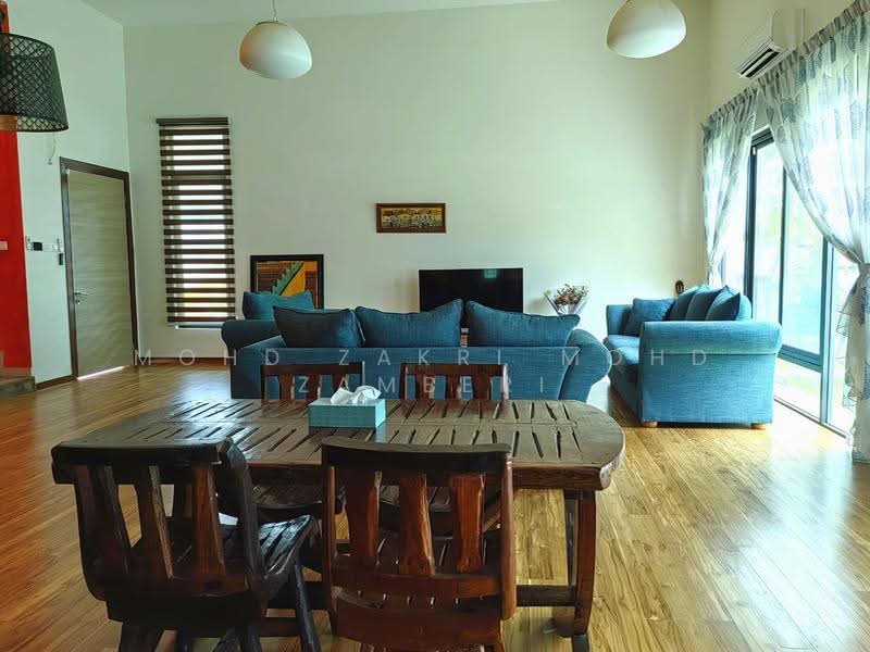 Semi-Detached House for Sale in D'Island (Puchong) - Mohd Zakri Mohd Zamberi - Living Room - PropertyGuru.com.my