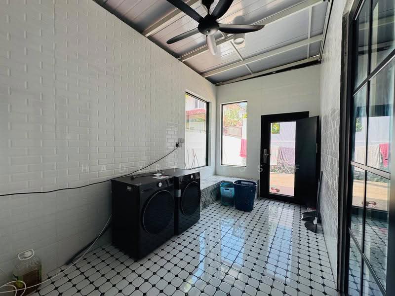 Rumah Banglo untuk Dijual di Seksyen 6 (Shah Alam) - HADZRIN YUSOF - Interior - PropertyGuru.com.my
