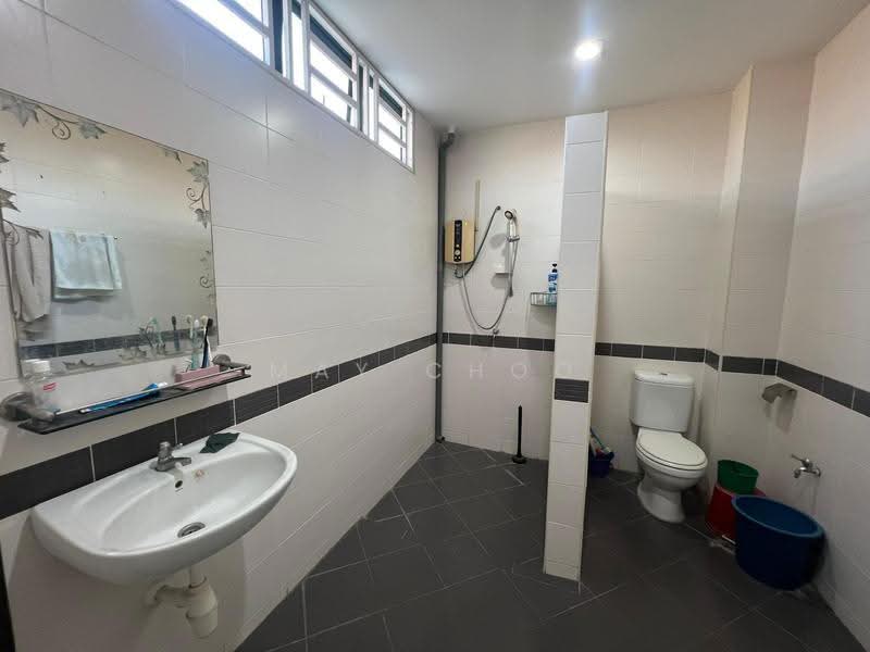 2.5-storey Terraced House for Rent in Taman Bukit Minyak Utama (Bukit Mertajam) - May Choo - Bathroom - PropertyGuru.com.my