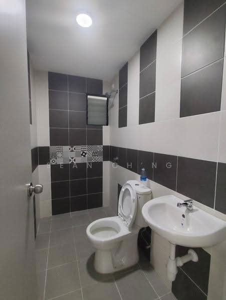 Service Residence for Rent at Residensi Mutiara Emas Kajang - Sean Ch’ng - Bathroom - PropertyGuru.com.my