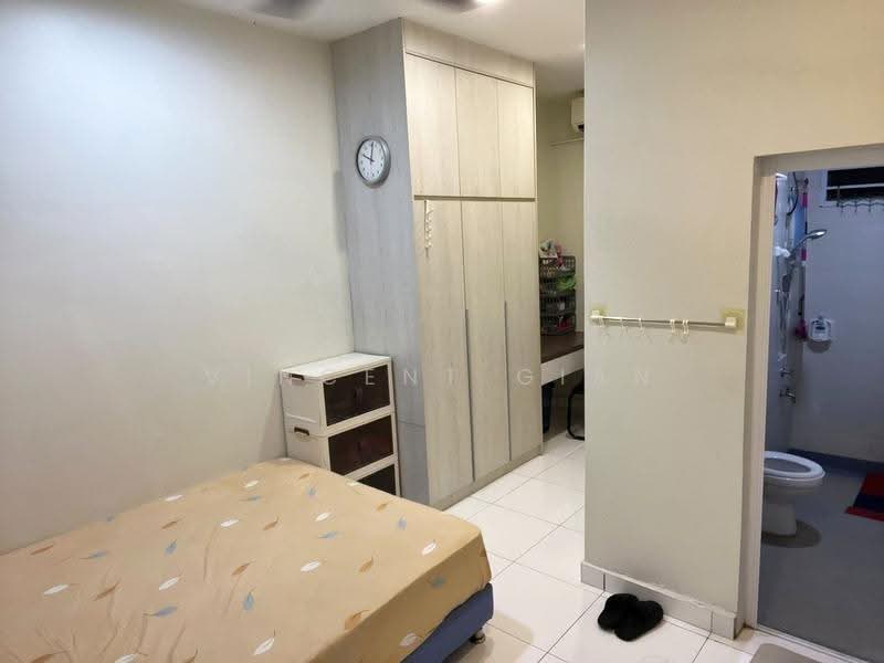 Rumah Teres 2-Tingkat untuk Dijual di Taman Dato Onn (Johor Bahru) - Vincent Gian - Bedroom - PropertyGuru.com.my