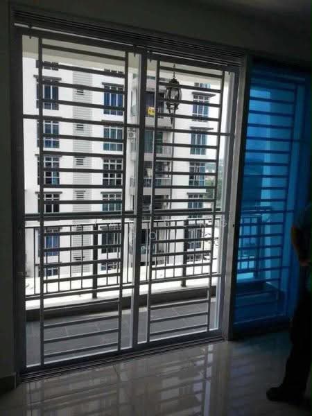 Kediaman Servis untuk Dijual di D'Ambience Residences (Pangsapuri Ikatan Flora) - Kian Seng Goh - Balcony - PropertyGuru.com.my