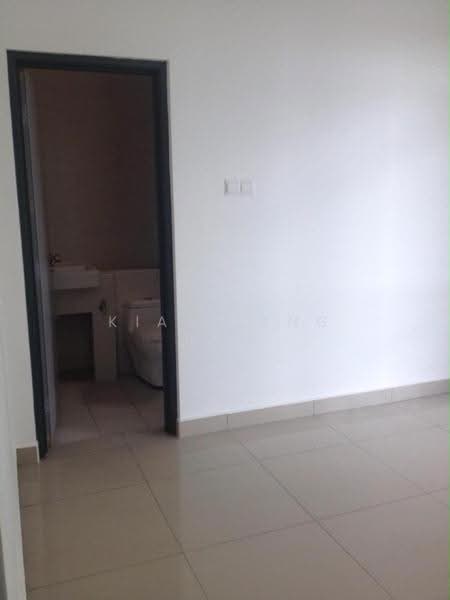 Kediaman Servis untuk Dijual di D'Ambience Residences (Pangsapuri Ikatan Flora) - Kian Seng Goh - Bathroom - PropertyGuru.com.my
