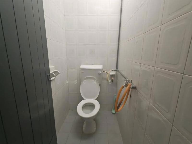 Rumah Teres 1-Tingkat untuk Dijual di Taman Ungku Tun Aminah (Skudai) - Jason Sim - Bathroom - PropertyGuru.com.my