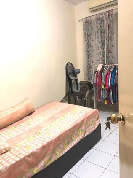 2-storey Terraced House for Rent in Bandar Putra Permai (Seri Kembangan) - Elise Tan - Bedroom - PropertyGuru.com.my