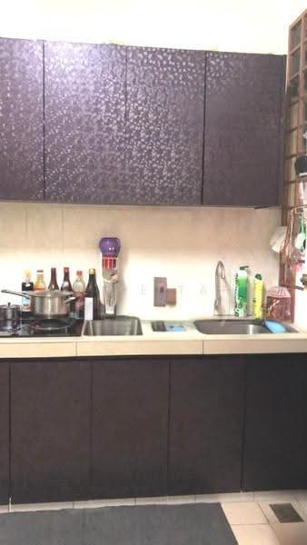 2-storey Terraced House for Rent in Bandar Putra Permai (Seri Kembangan) - Elise Tan - Kitchen - PropertyGuru.com.my