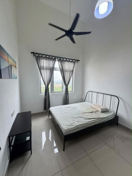 Kediaman Servis untuk Disewa di Centra Residences - YY Tey - Bedroom - PropertyGuru.com.my