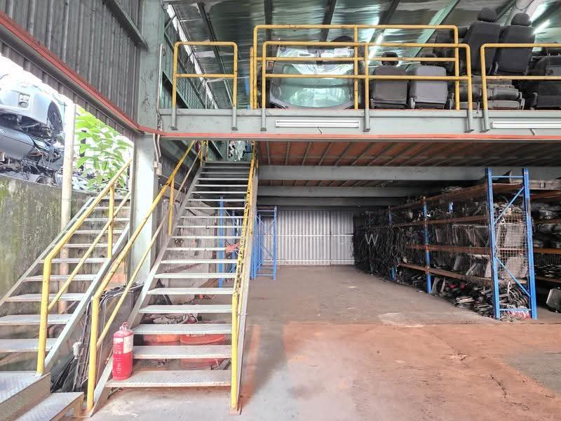 Warehouse for Rent in Bandar Pinggiran Subang (Shah Alam) - Frank Low - PropertyGuru.com.my