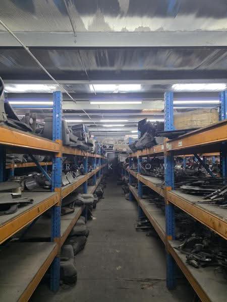 Warehouse for Rent in Bandar Pinggiran Subang (Shah Alam) - Frank Low - Interior - PropertyGuru.com.my