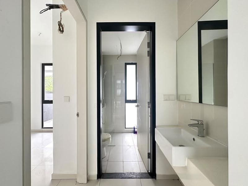 Cluster House for Sale in Iskandar Puteri (Nusajaya) (Johor) - Jit Sin Cheah - Bathroom - PropertyGuru.com.my