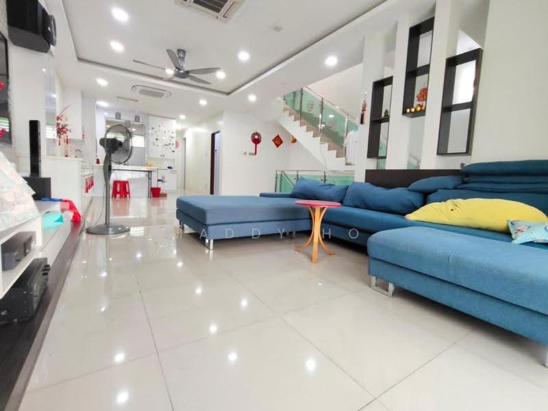 Rumah Teres 2.5-Tingkat untuk Dijual di Kajang (Selangor) - Maddy Ho - Living Room - PropertyGuru.com.my