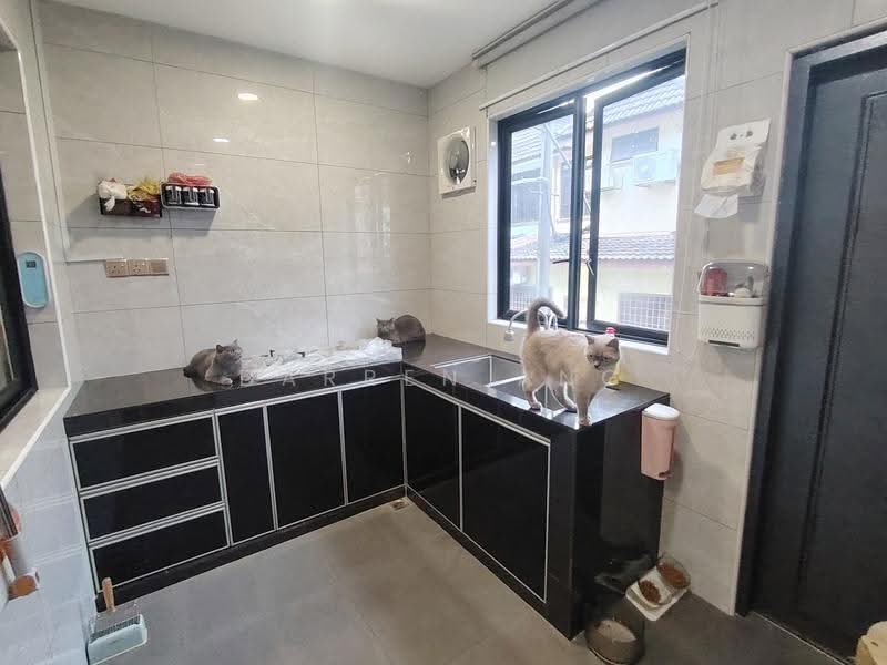 2-storey Terraced House for Sale in Taman Rinting (Masai) - Darren Ang - Kitchen - PropertyGuru.com.my