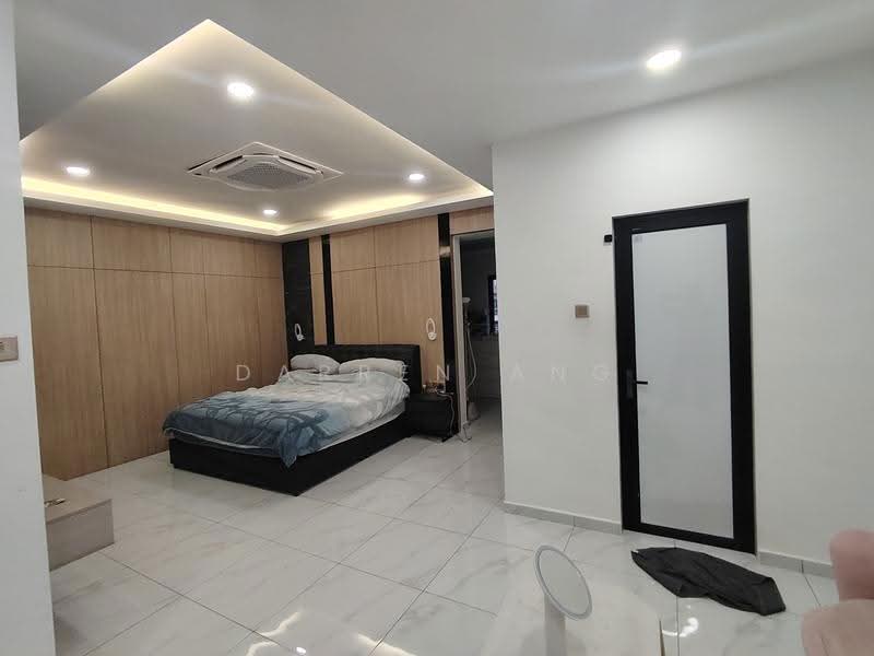 2-storey Terraced House for Sale in Taman Rinting (Masai) - Darren Ang - Bedroom - PropertyGuru.com.my