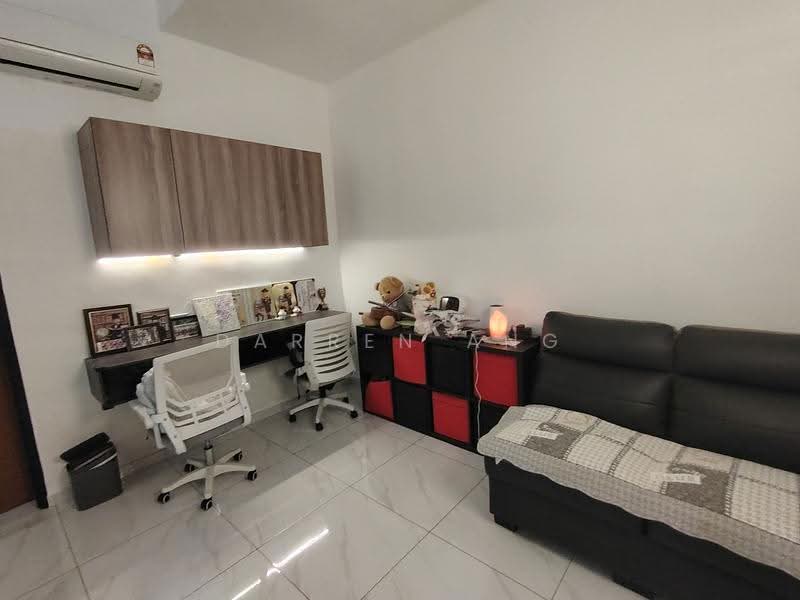 2-storey Terraced House for Sale in Taman Rinting (Masai) - Darren Ang - Study - PropertyGuru.com.my