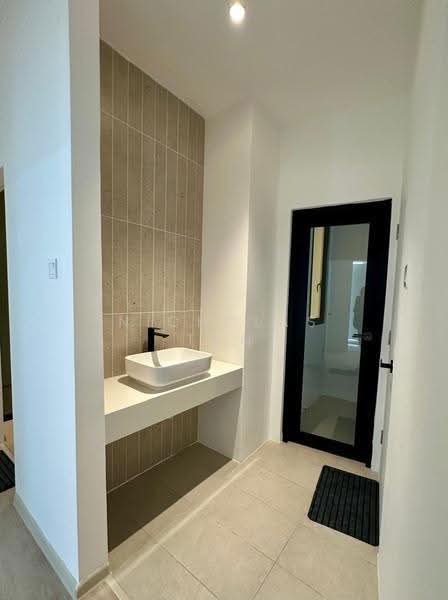 Kondominium untuk Disewa di Milano Eight - Nicholas Tan - Bathroom - PropertyGuru.com.my