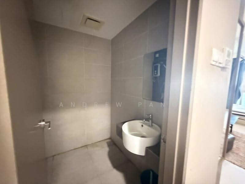 Service Residence for Rent at Pinnacle Petaling Jaya - Andrew Pang - Bathroom - PropertyGuru.com.my