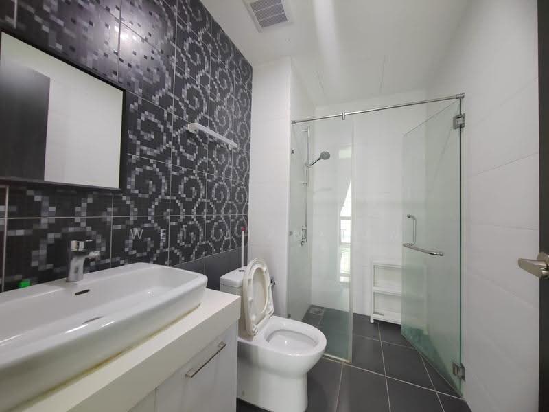 Kediaman Servis untuk Disewa di Wave @ Marina Cove - Wei Jian Tan - Bathroom - PropertyGuru.com.my