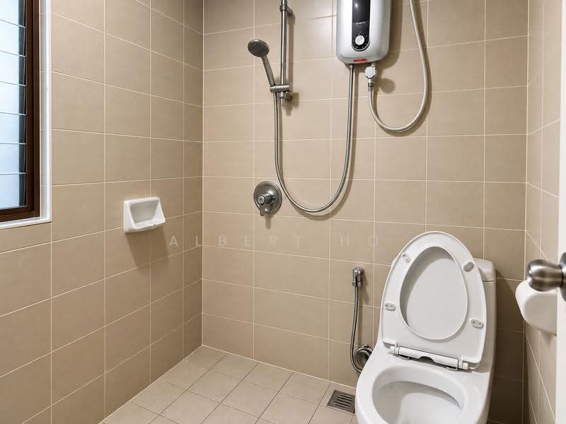 Condominium for Sale at 1A Stonor - Albert Ho - Bathroom - PropertyGuru.com.my