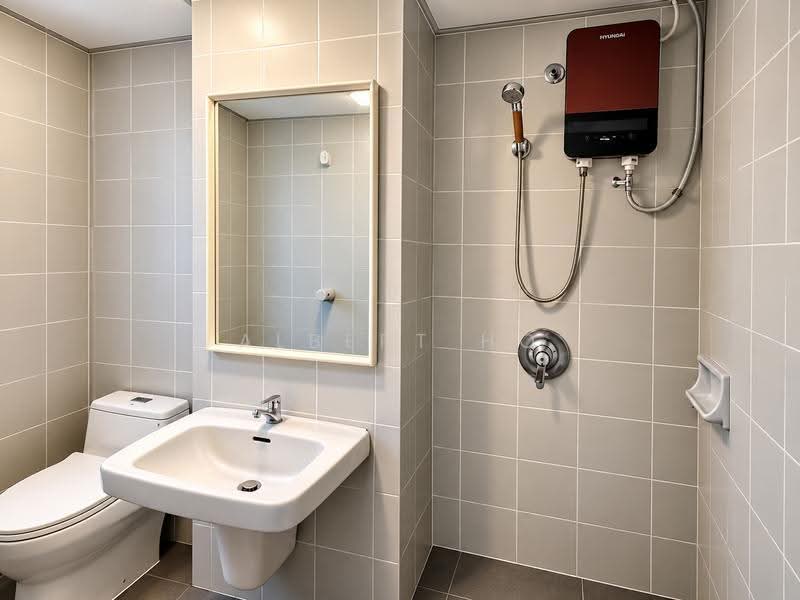Condominium for Sale at 1A Stonor - Albert Ho - Bathroom - PropertyGuru.com.my