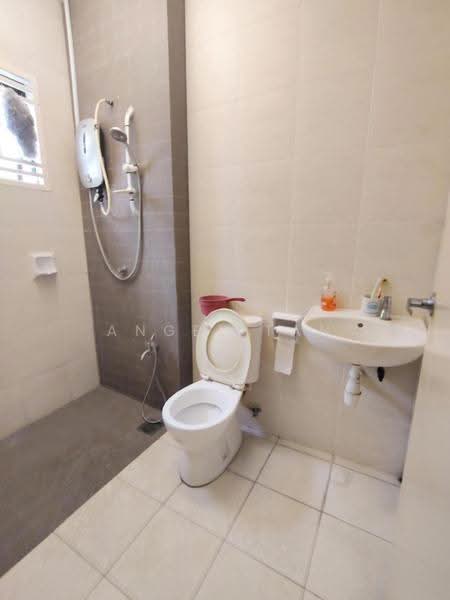 2-storey Terraced House for Sale in 16 Sierra (Puchong) - Angel Tan - Bathroom - PropertyGuru.com.my