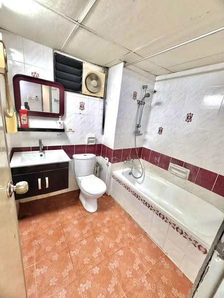 Kondominium untuk Disewa di Sunny Ville Condominium - Gan Chun Kai - Bathroom - PropertyGuru.com.my