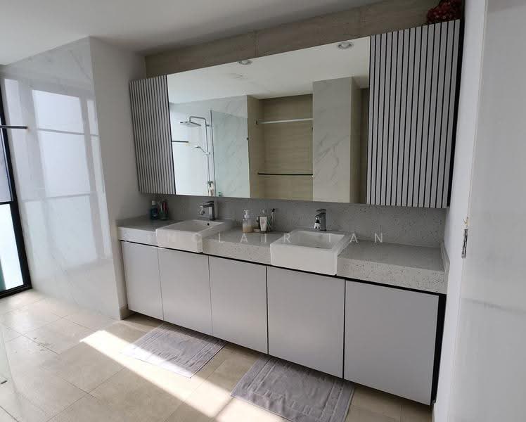 Service Residence for Sale at Lumi Tropicana Serviced Residence - Sinclair Tan - Bathroom - PropertyGuru.com.my