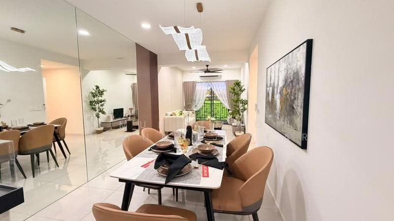 Condominium for Sale at Vista Bayu Condominium @ Sg. Ramal - Muhammad Ridhuan Jaafar - Dining Room - PropertyGuru.com.my