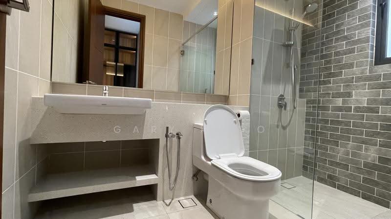 Kondominium untuk Disewa di Queens Residences Q1 @ Queens Waterfront - Gary Khoo - Bathroom - PropertyGuru.com.my