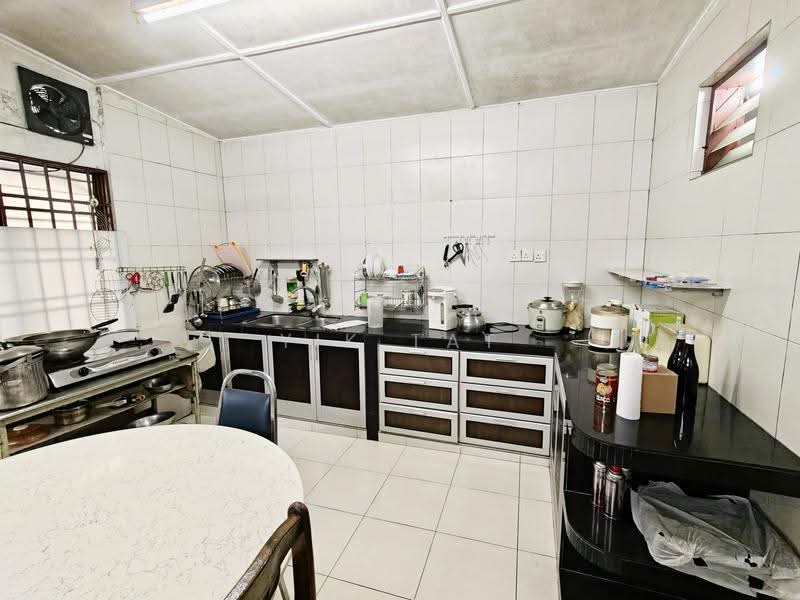 Rumah Teres untuk Dijual di Taman Abad (Johor Bahru) - Yik Tat - PropertyGuru.com.my
