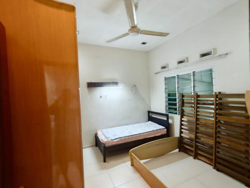 Rumah Teres untuk Dijual di Taman Abad (Johor Bahru) - Yik Tat - PropertyGuru.com.my