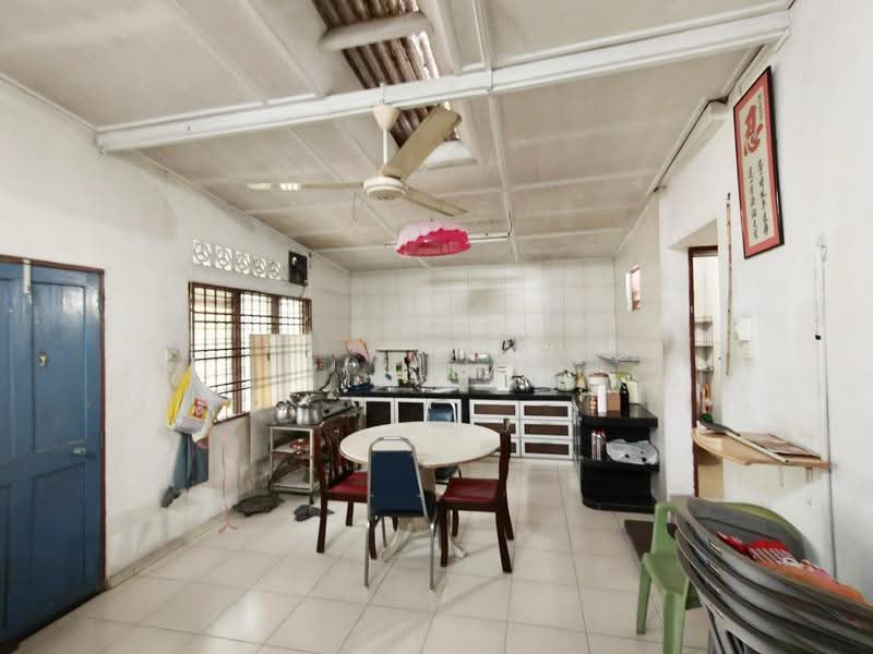 Rumah Teres untuk Dijual di Taman Abad (Johor Bahru) - Yik Tat - PropertyGuru.com.my