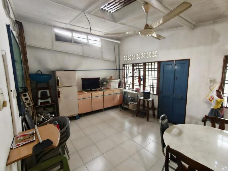 Rumah Teres untuk Dijual di Taman Abad (Johor Bahru) - Yik Tat - PropertyGuru.com.my
