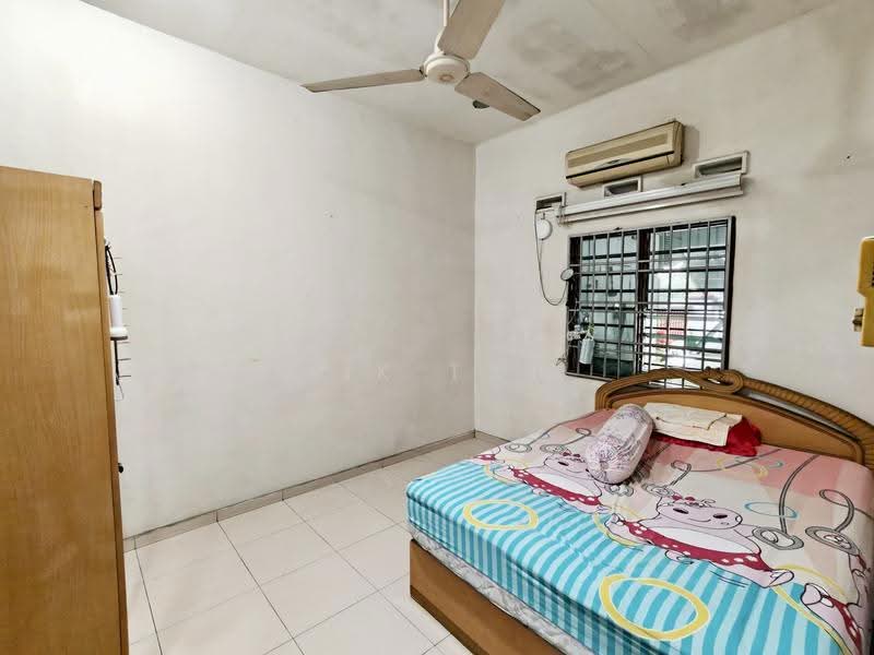 Rumah Teres untuk Dijual di Taman Abad (Johor Bahru) - Yik Tat - PropertyGuru.com.my