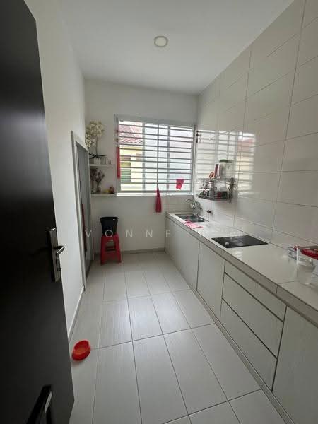 Rumah Teres 2-Tingkat untuk Dijual di Skudai (Johor) - Yvonne Lim - Kitchen - PropertyGuru.com.my