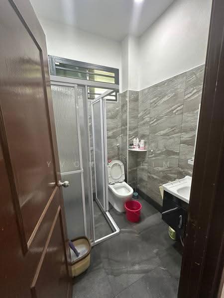 Rumah Teres 2-Tingkat untuk Dijual di Skudai (Johor) - Yvonne Lim - Bathroom - PropertyGuru.com.my