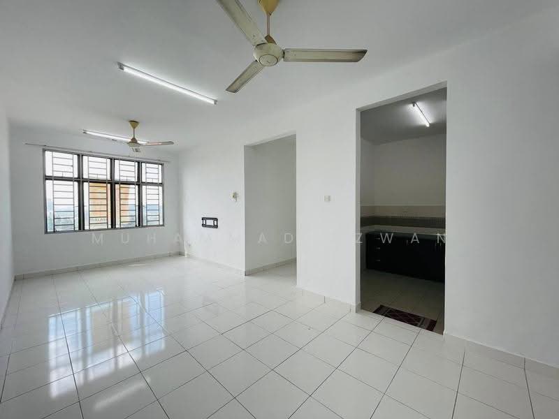 Pangsapuri untuk Dijual di Kasturi Idaman - Muhammad Ezwan - Living Room - PropertyGuru.com.my