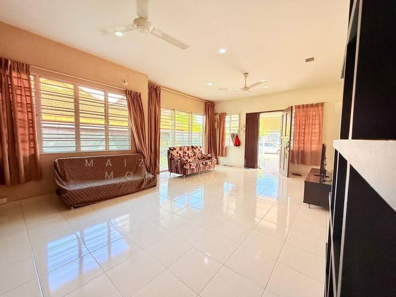 Semi-Detached House for Sale in Seremban 3 (Rasah) - Maizura binti Mohd Darus - Living Room - PropertyGuru.com.my