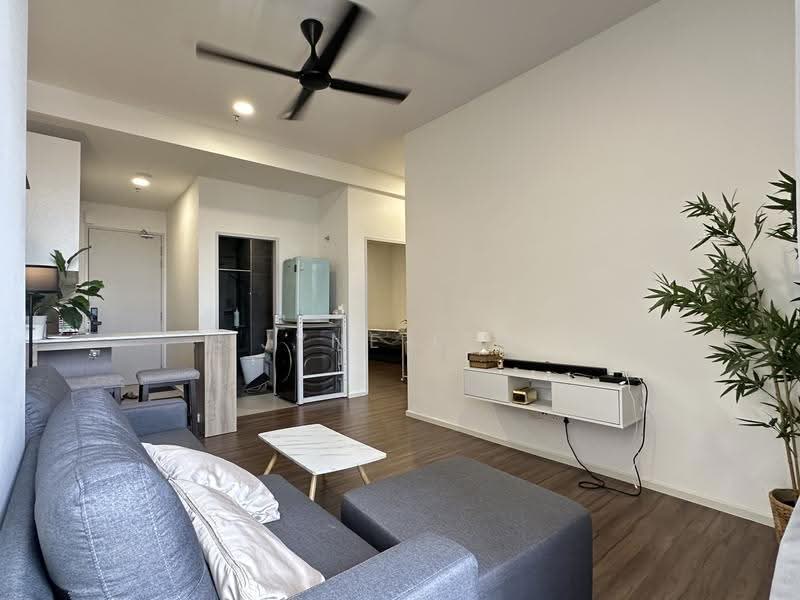 Kediaman Servis untuk Disewa di The Mate @ Damansara Jaya - Jyne Lim - Living Room - PropertyGuru.com.my