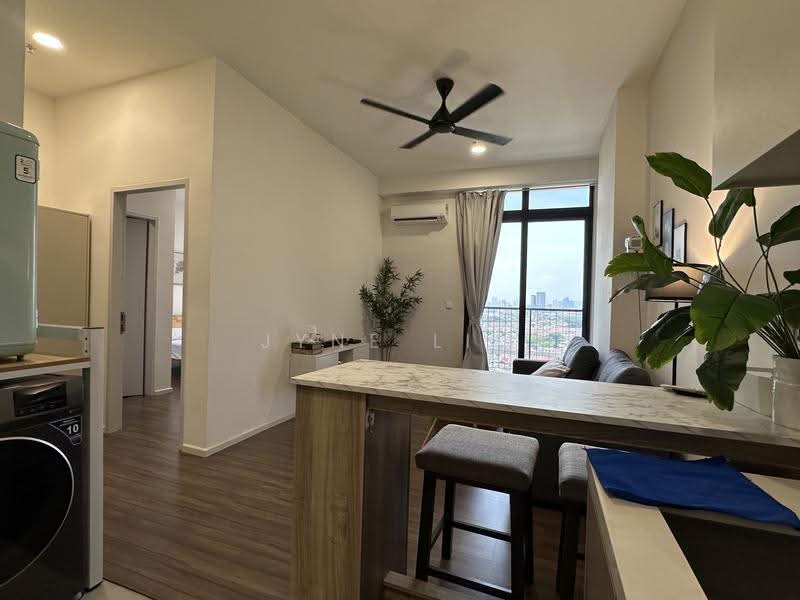 Kediaman Servis untuk Disewa di The Mate @ Damansara Jaya - Jyne Lim - Living Room - PropertyGuru.com.my