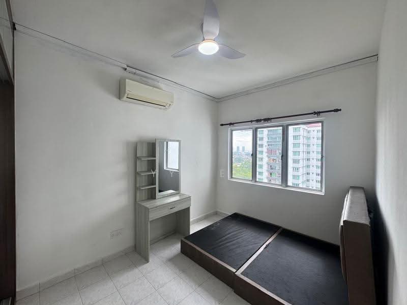 Rumah Bandar untuk Disewa di Larkin (Johor Bahru) - YY Tey - Bedroom - PropertyGuru.com.my