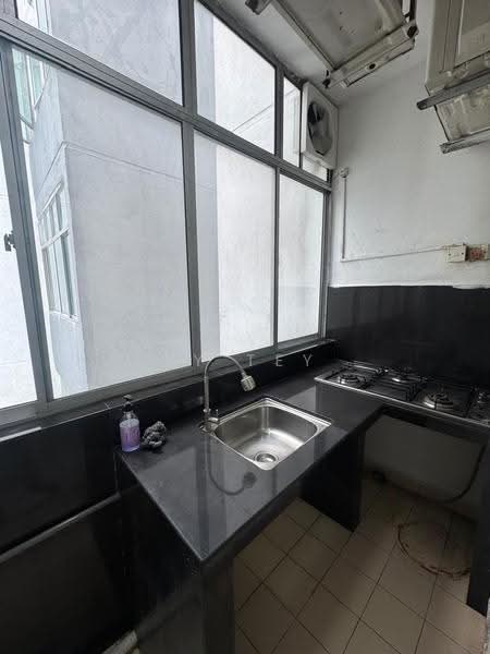 Rumah Bandar untuk Disewa di Larkin (Johor Bahru) - YY Tey - Kitchen - PropertyGuru.com.my