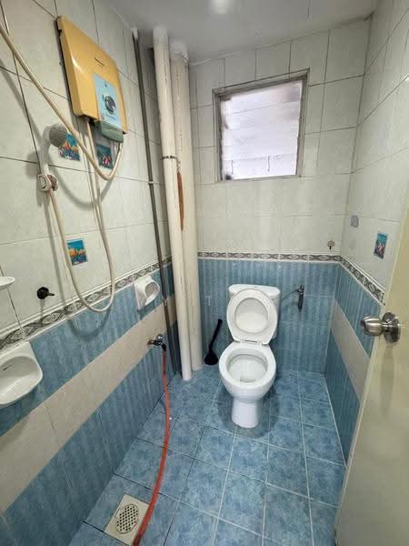 Rumah Bandar untuk Disewa di Larkin (Johor Bahru) - YY Tey - Bathroom - PropertyGuru.com.my