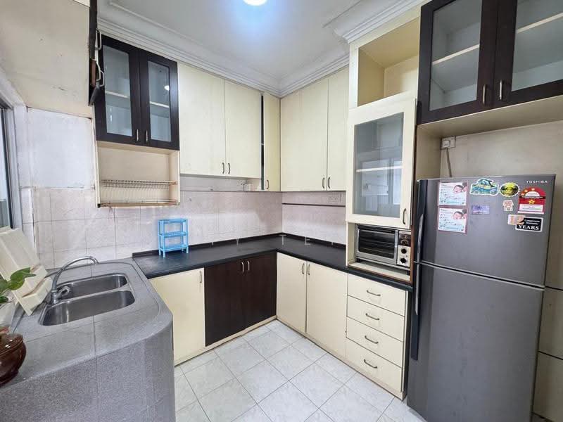 Rumah Bandar untuk Disewa di Larkin (Johor Bahru) - YY Tey - Kitchen - PropertyGuru.com.my