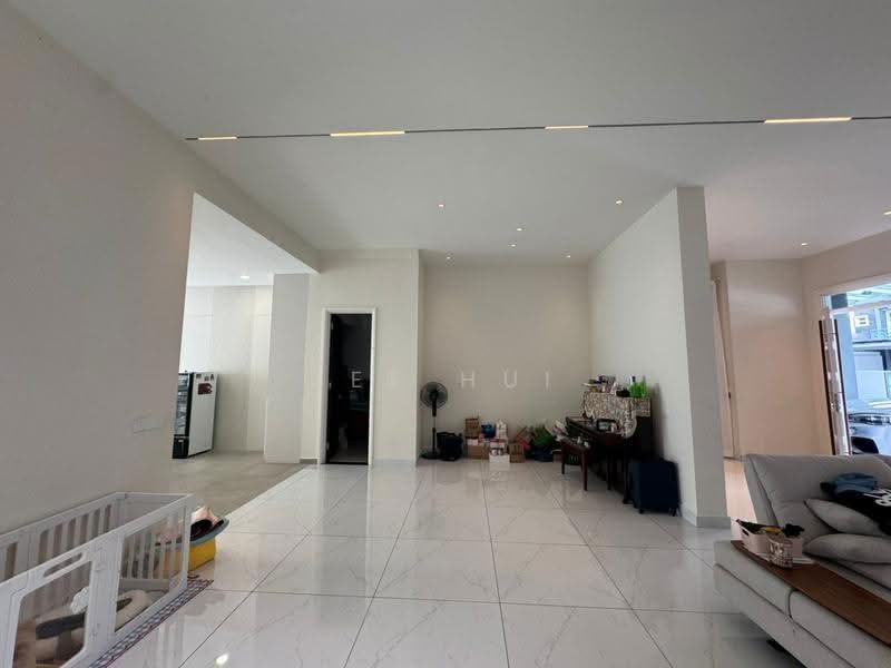 Cluster House for Sale in Taman Ekoflora (Johor Bahru) - Jee Hui - Living Room - PropertyGuru.com.my