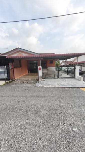 1-storey Terraced House for Sale in Seremban (Negeri Sembilan) - Nurul Ain Mohd Razali - Exterior - PropertyGuru.com.my
