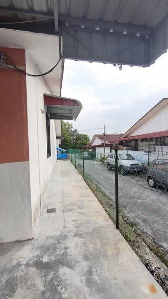 1-storey Terraced House for Sale in Seremban (Negeri Sembilan) - Nurul Ain Mohd Razali - Exterior - PropertyGuru.com.my